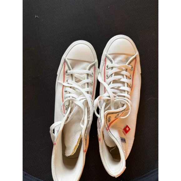 White Converse Hi-top Women's Size 10 NWOT - Picture 1 of 7